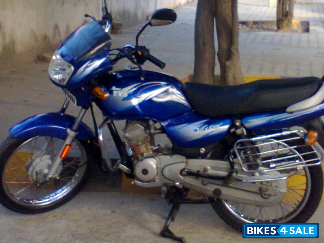 Blue TVS Victor GL