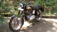 Metallic Black Royal Enfield Bullet Standard 350