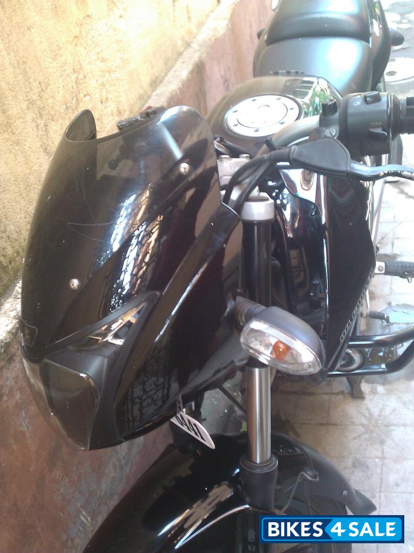 Black Bajaj Pulsar 200 DTSi