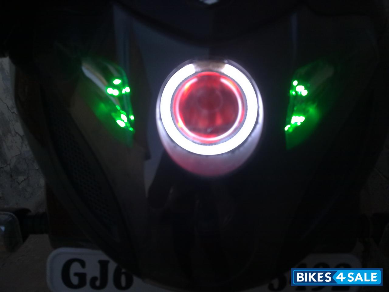 Black Bajaj Pulsar 220 DTSi