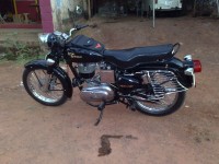 Black Royal Enfield Bullet Standard 350