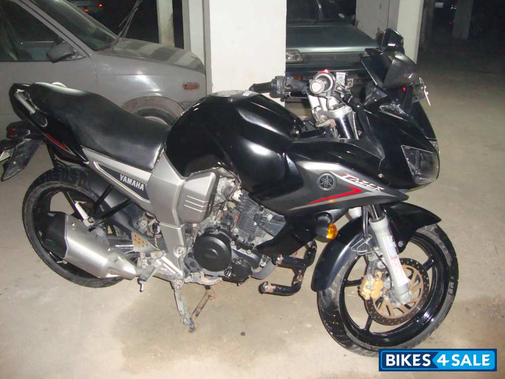 Midnight Black Yamaha Fazer Midnight Black Yamaha Fazer