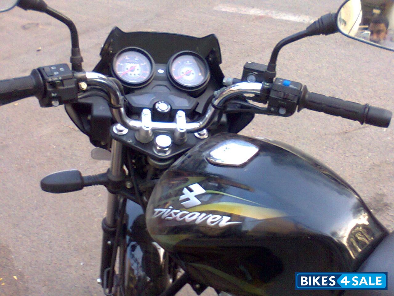 Black Bajaj Discover DTSi 125