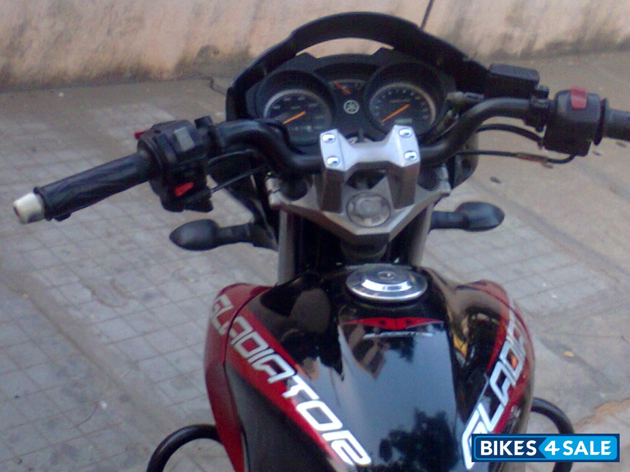 Black Yamaha Gladiator