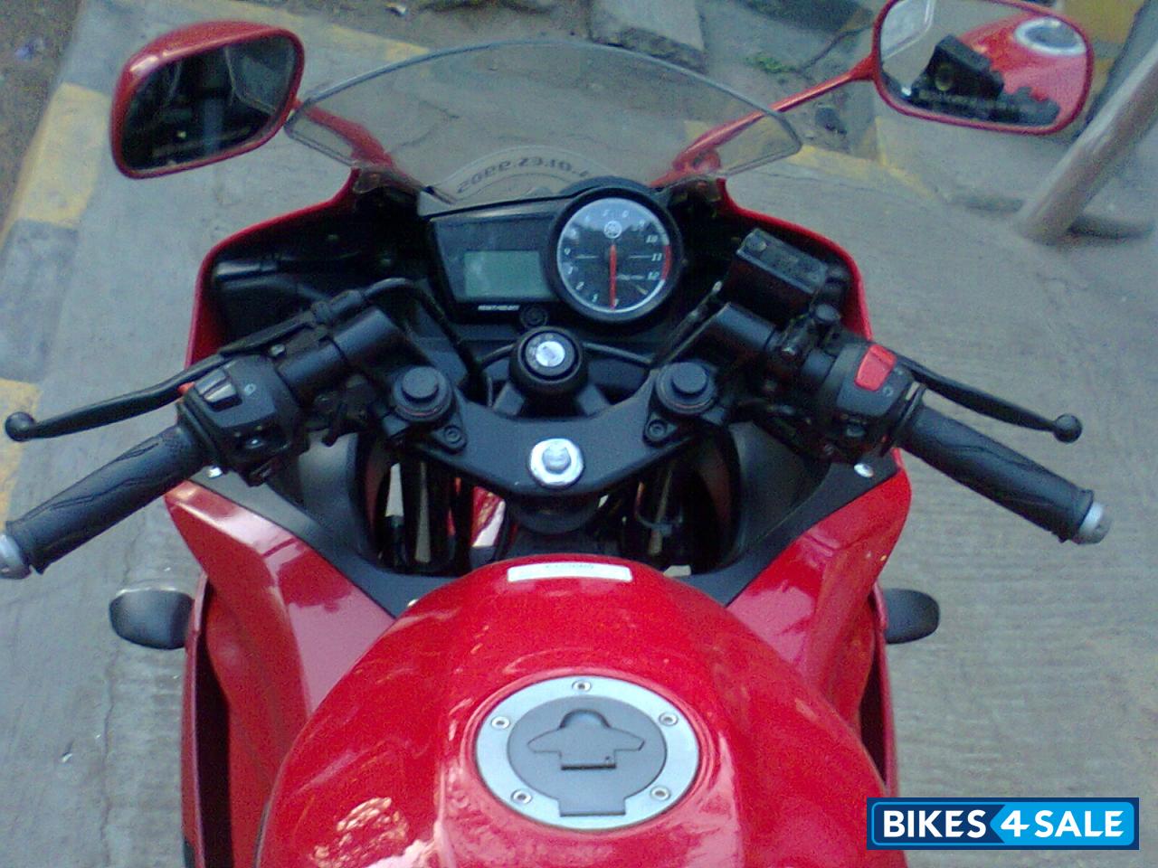 Red Yamaha YZF R15
