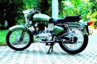Olive Green Royal Enfield Bullet Standard 350