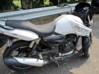 White TVS Apache RTR 180