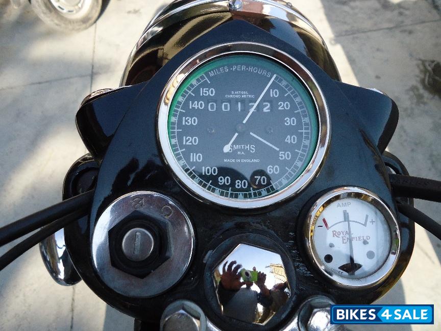 Black Royal Enfield Bullet Standard 350 Black Royal Enfield Bullet Standard 350