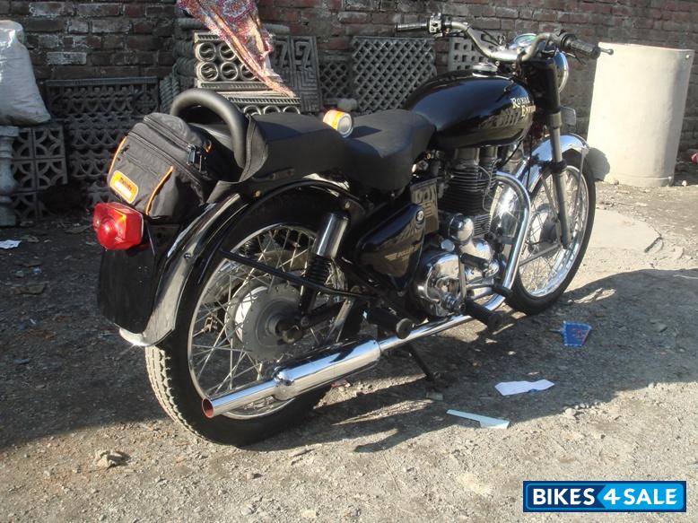 Black Royal Enfield Bullet Standard 350 Black Royal Enfield Bullet Standard 350