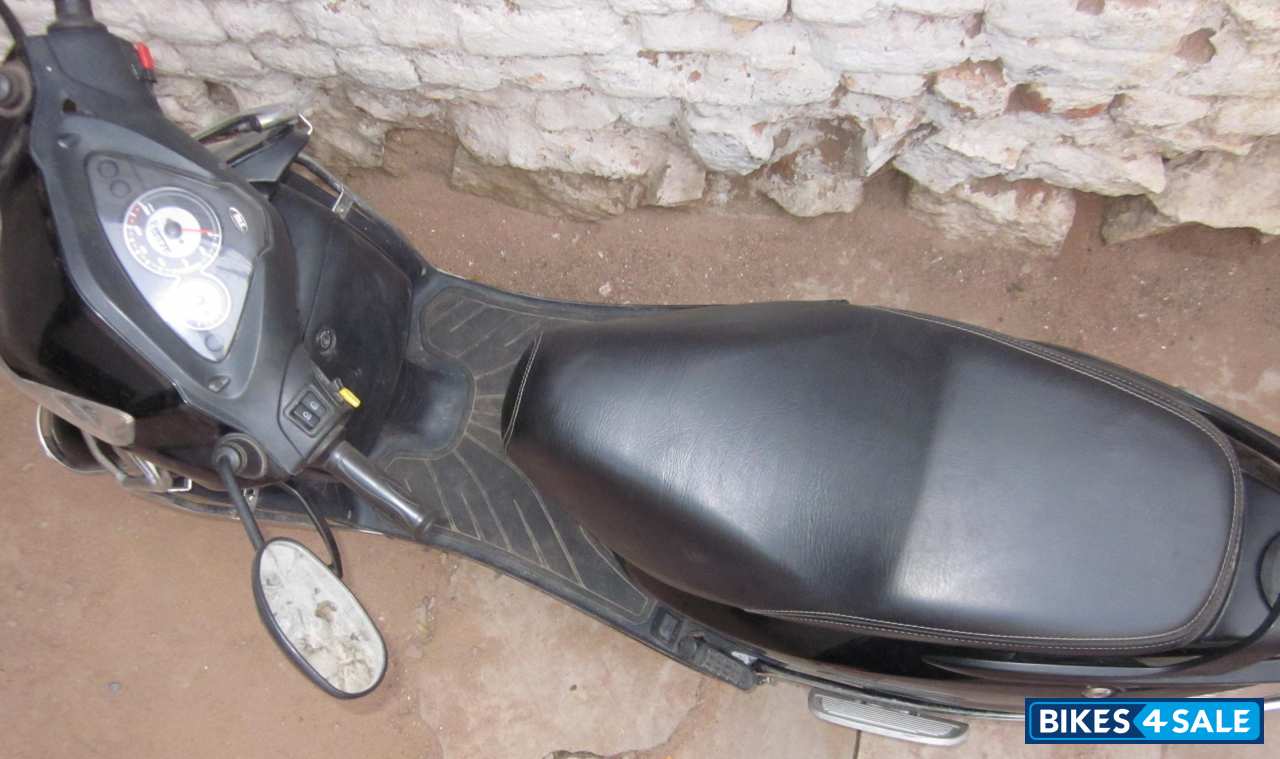 Black TVS Wego Black TVS Wego