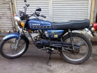 Blue Yamaha RX 135