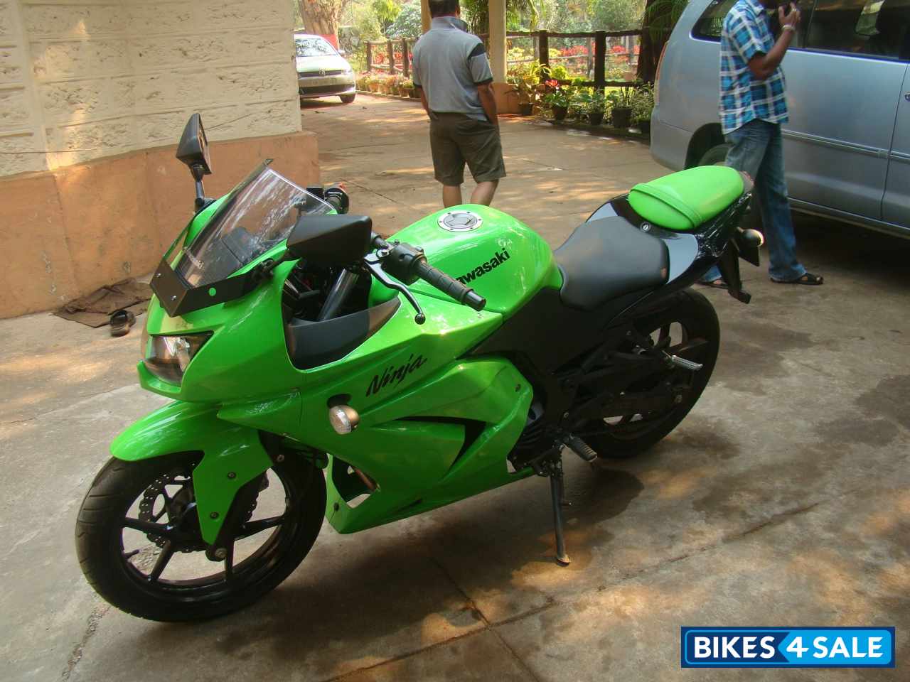Green Kawasaki Ninja 250R Green Kawasaki Ninja 250R