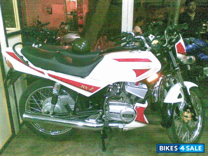 White Yamaha RXZ
