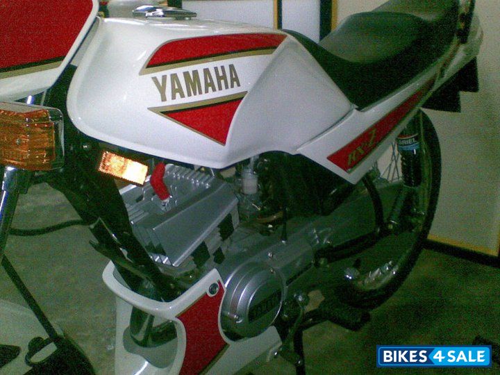 White Yamaha RXZ