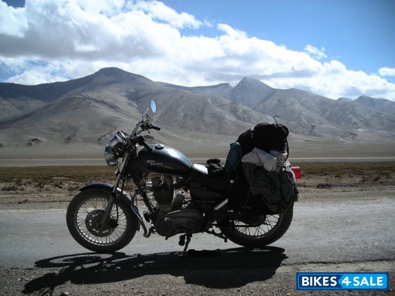 Dark Metallic Grey Royal Enfield Thunderbird Dark Metallic Grey Royal Enfield Thunderbird