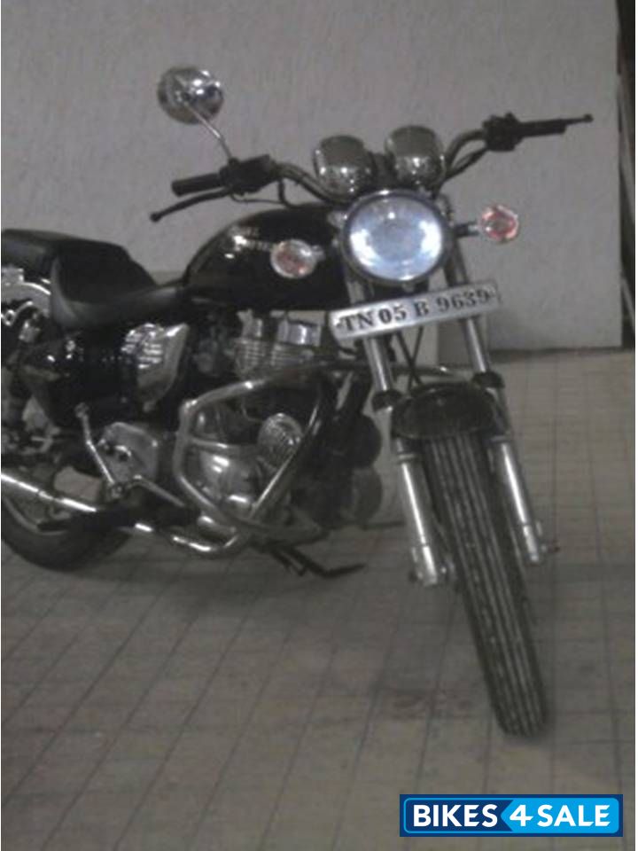 Imported Black Paint With Gold Royal Enfield Bullet Modified