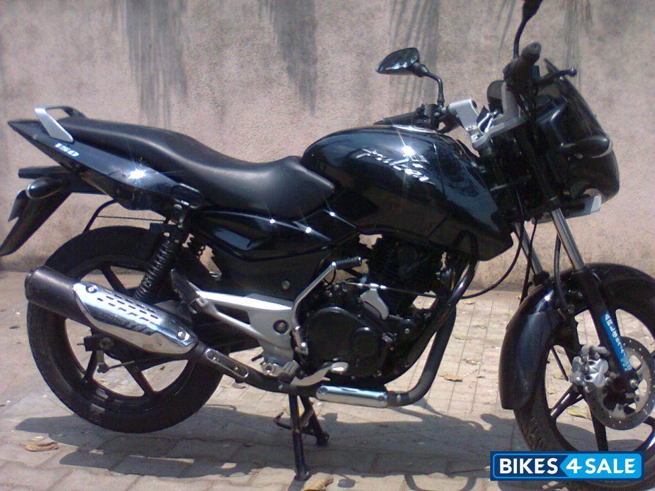 Black Bajaj Pulsar 150 DTSi