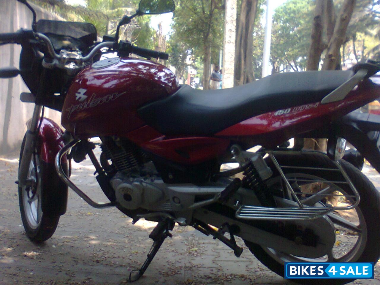 Red Bajaj Pulsar 150 DTSi