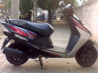 Black Honda Dio