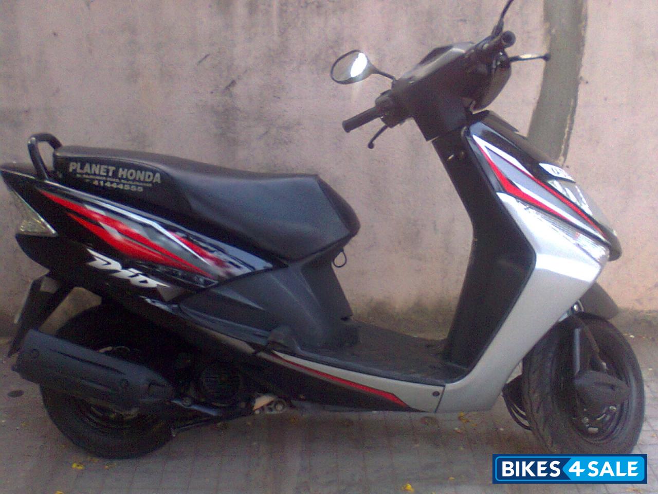 Used 2010 Model Honda Dio For Sale In Bangalore Id 76136 Black Colour Bikes4sale