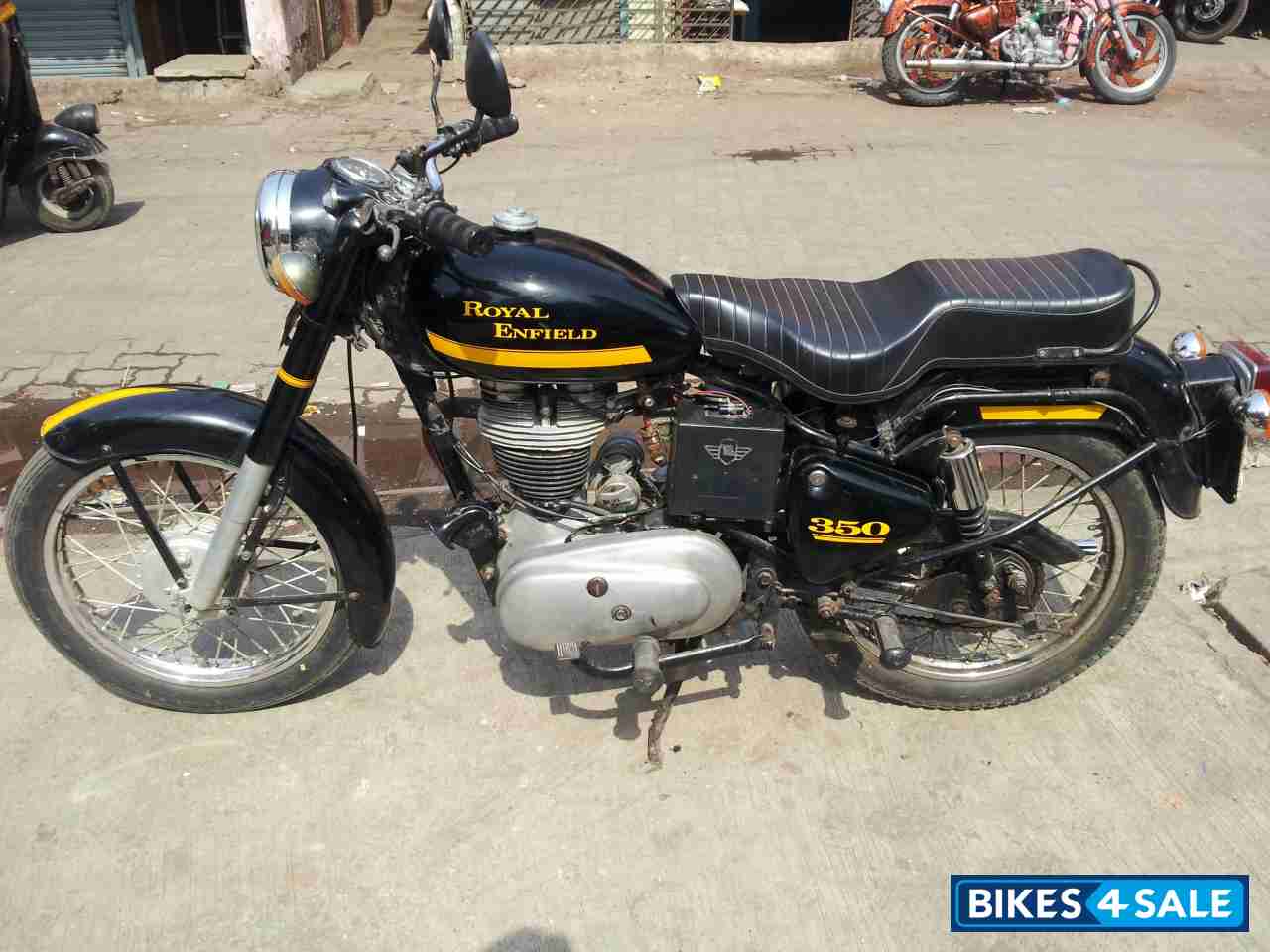 Royal Enfield Bullet Standard 350
