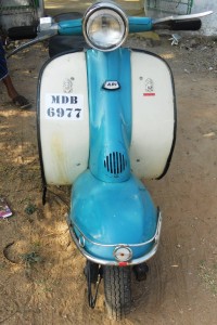 White/light Blue Dual Tone Vintage Scooter Lambretta Innocenti
