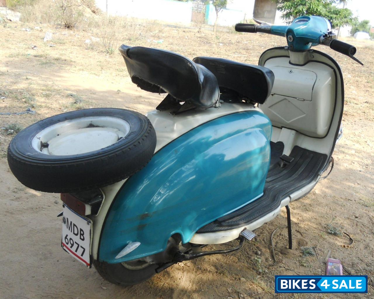 White/light Blue Dual Tone Vintage Scooter Lambretta Innocenti