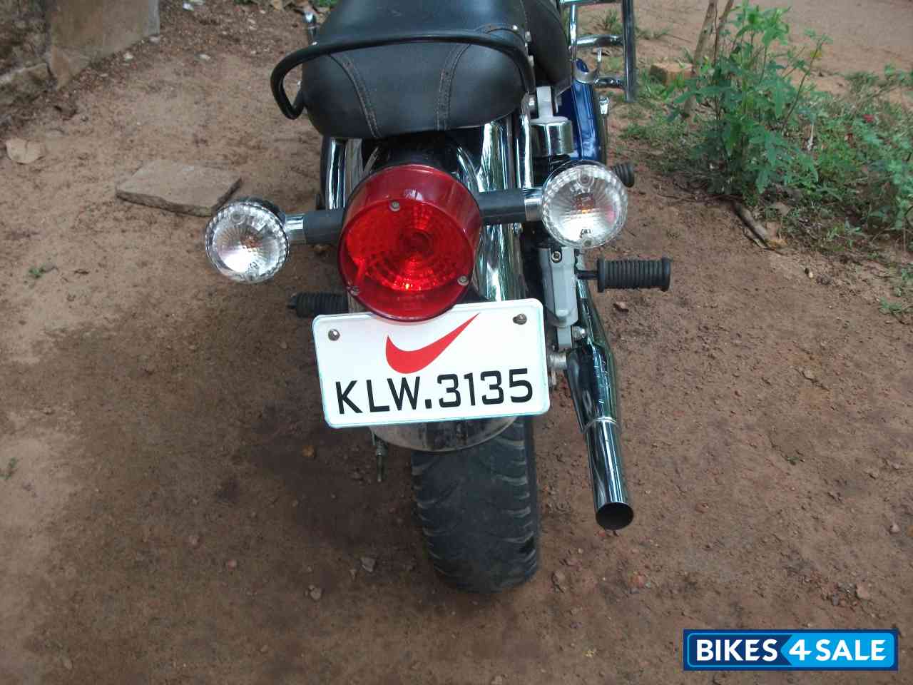 Blue Royal Enfield Bullet Standard 350