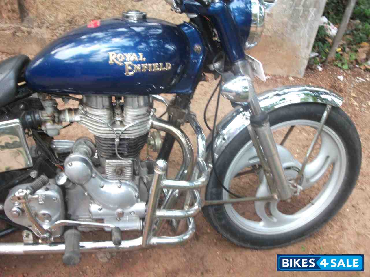 Blue Royal Enfield Bullet Standard 350