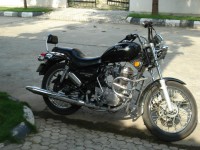 Black Royal Enfield Thunderbird TwinSpark 350