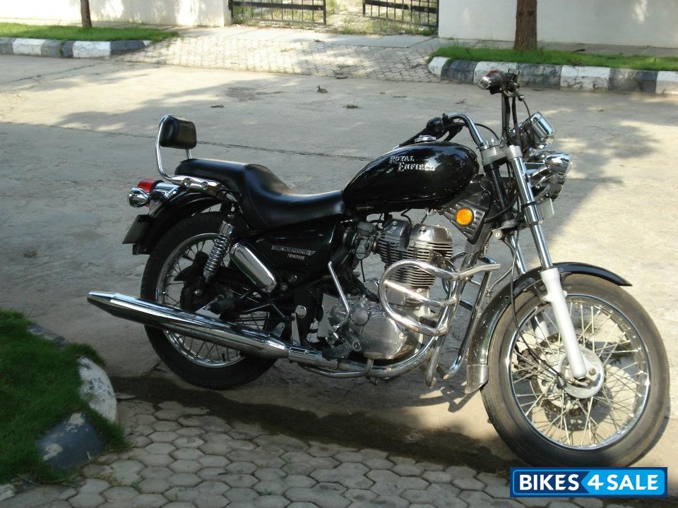 Black Royal Enfield Thunderbird TwinSpark 350