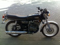 Black Yamaha RX 135