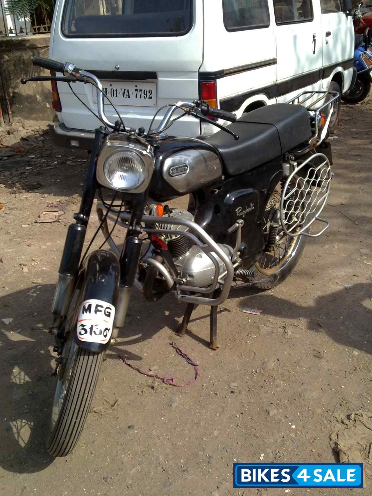Black Yamaha Rajdoot