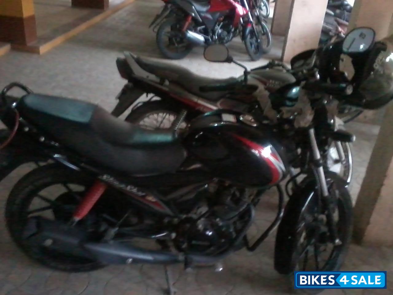 Black Suzuki SlingShot Plus