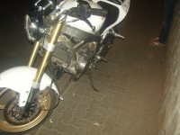 White Hyosung GT250R Comet