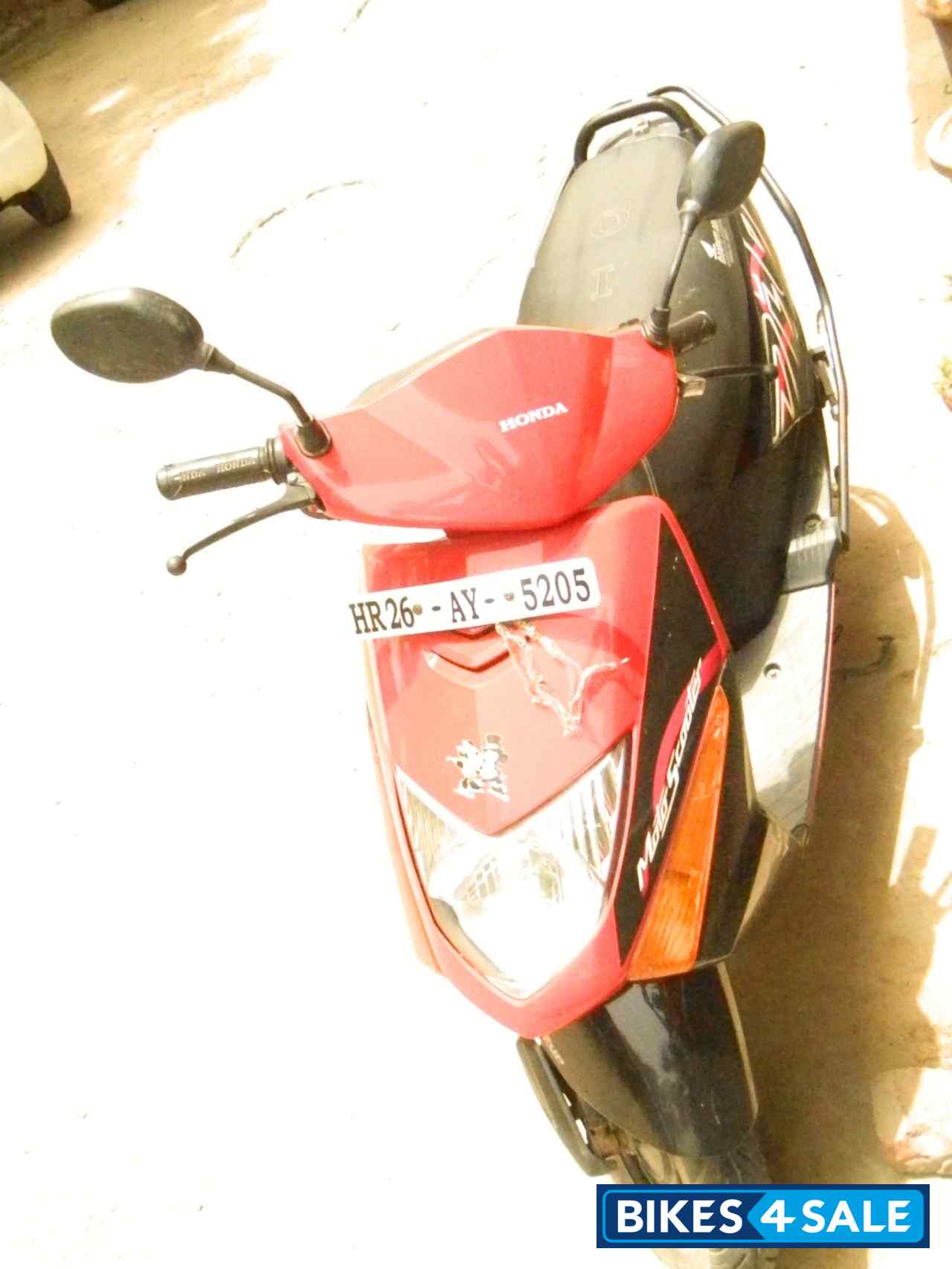 Red Black Honda Dio