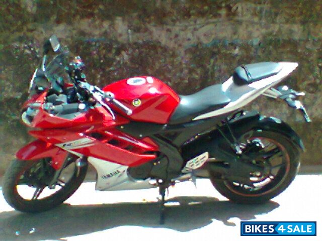 Red And White Yamaha YZF R15 V2