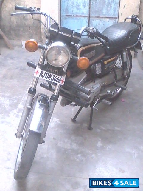 Black Yamaha RXG