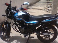 Black Bajaj Discover 100 DTS-Si