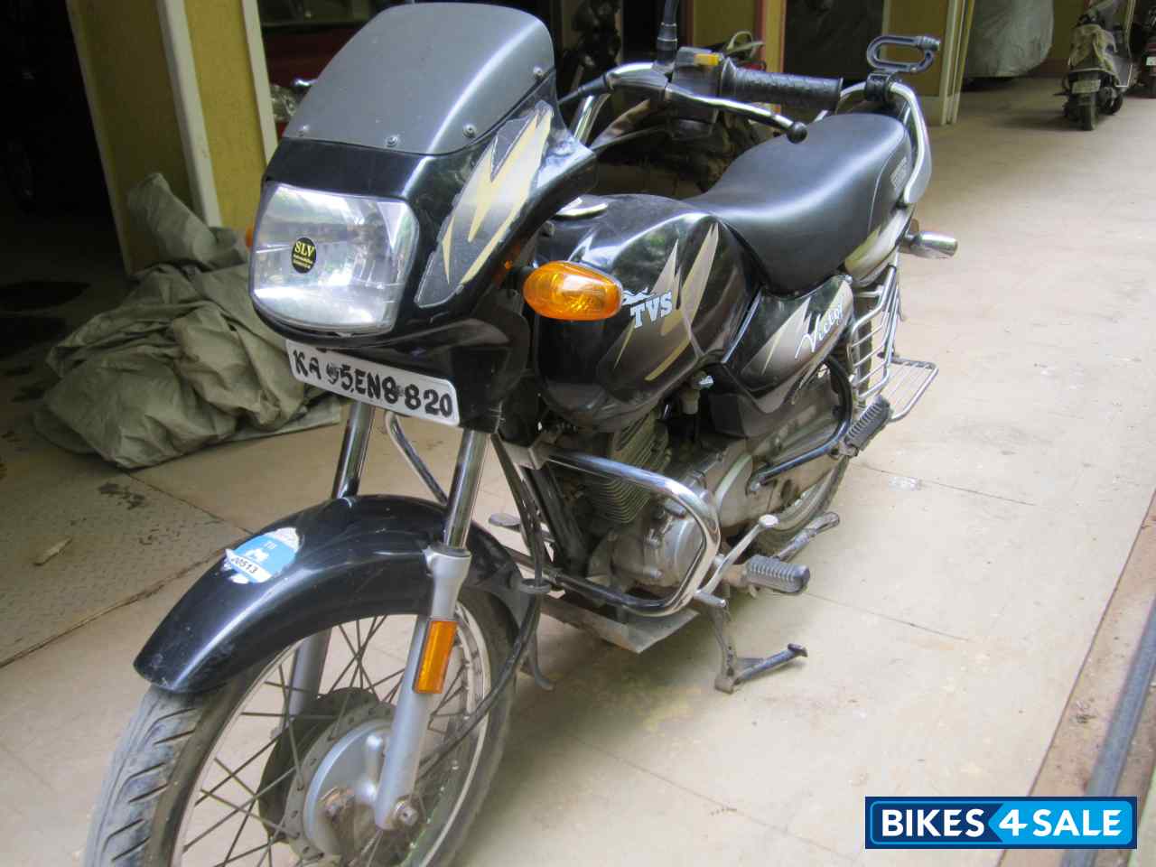 TVS Victor GL