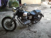 Black Royal Enfield Bullet Standard 350