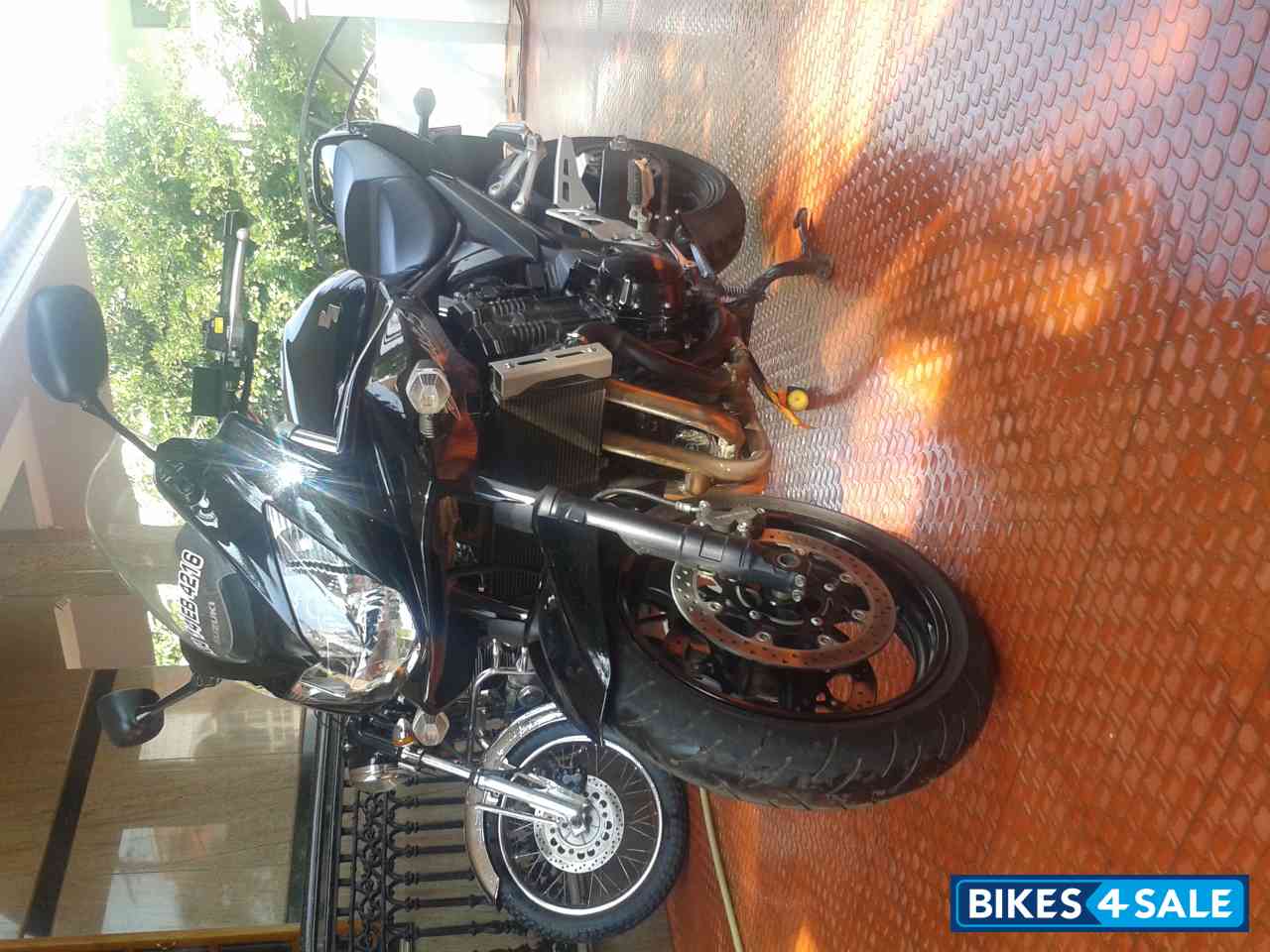 Black Suzuki Bandit 1250S