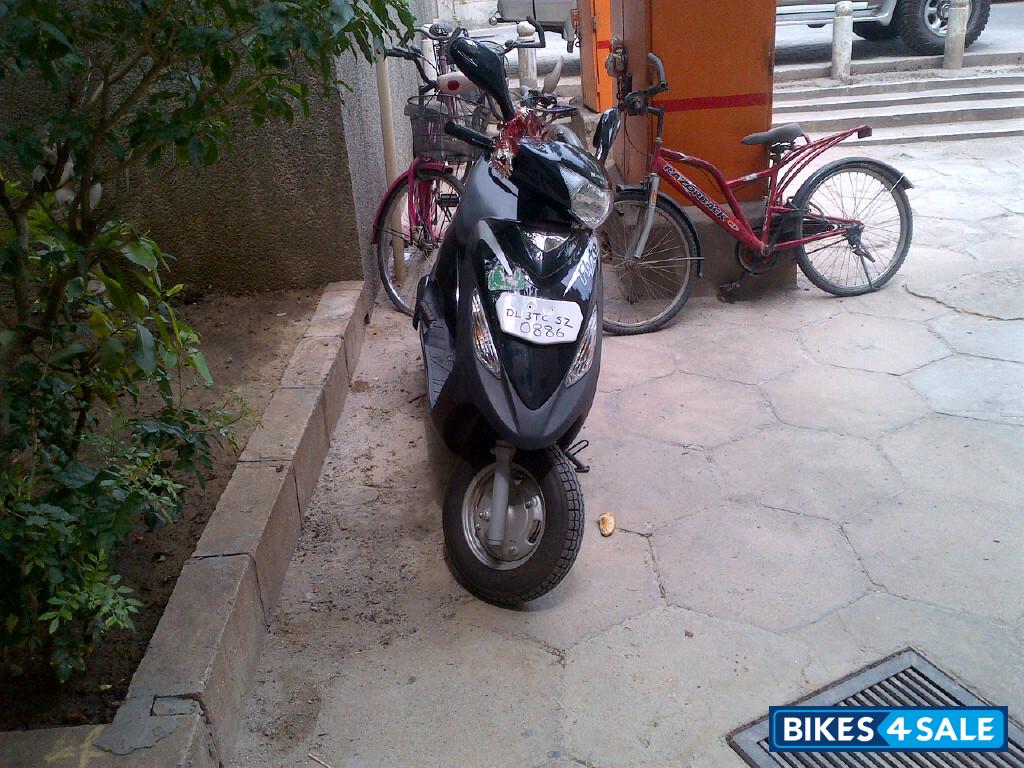 Black Mahindra Flyte