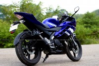 Blue Yamaha YZF R15 V2
