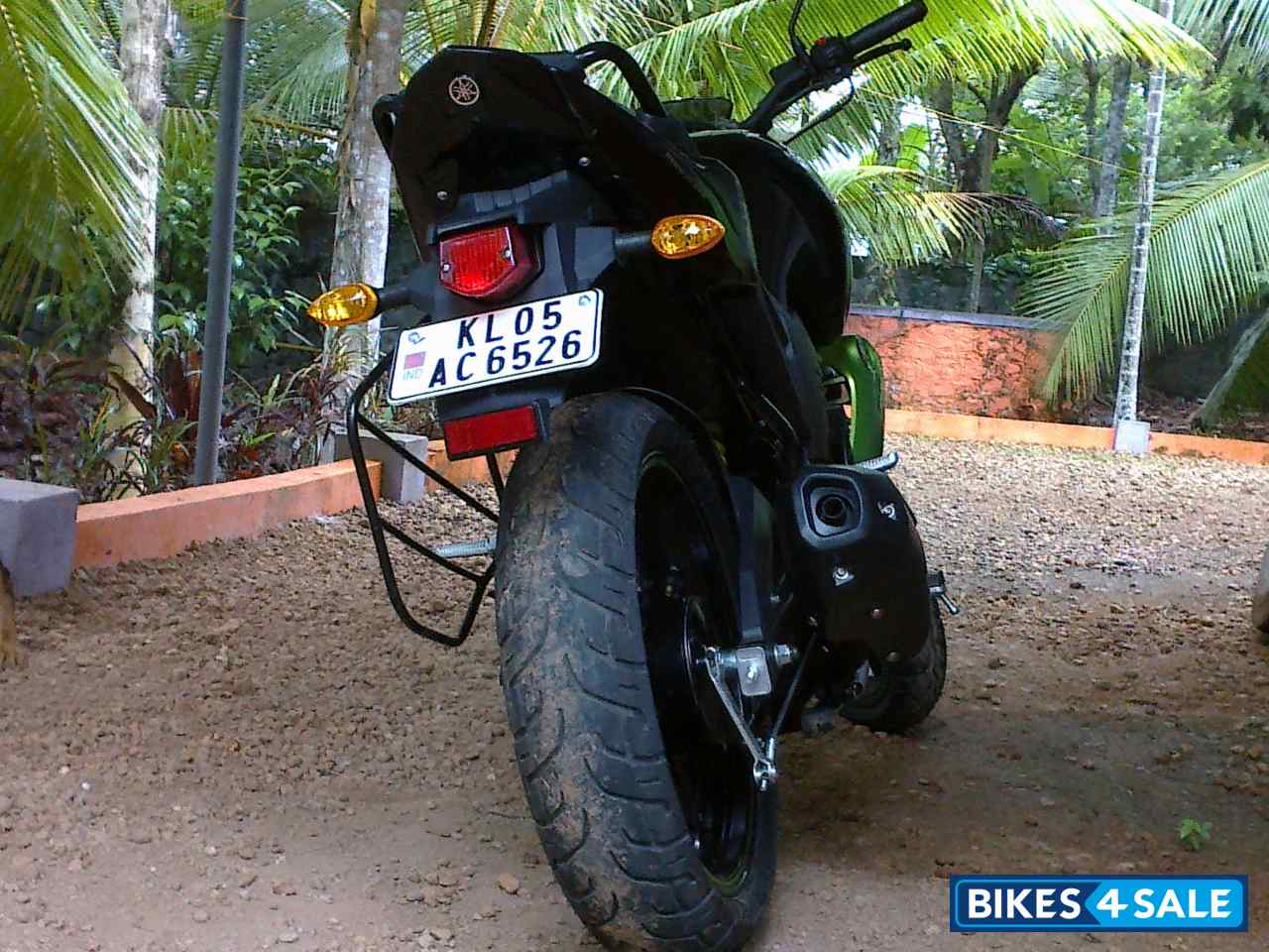 Black And Green Yamaha FZ-S