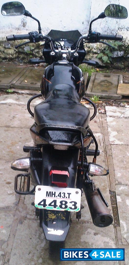 Black Bajaj XCD 125 DTS-Si
