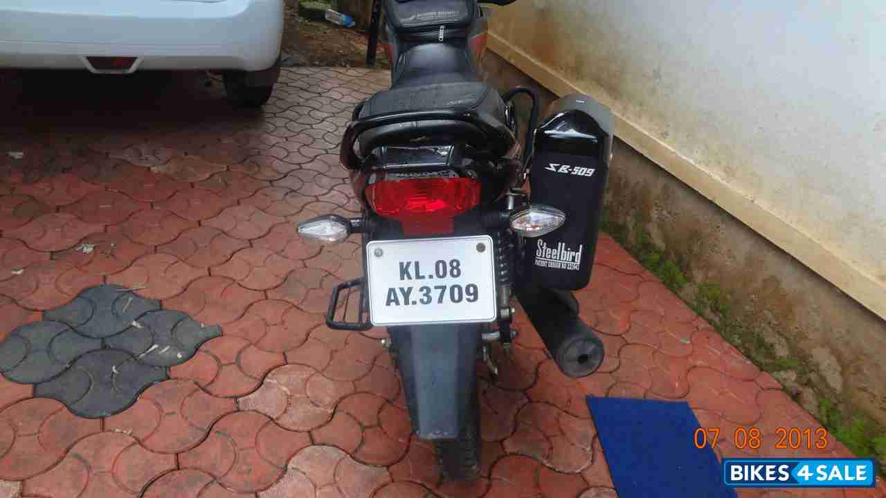 Black Honda Dream Yuga