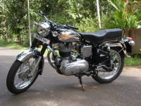 Black Royal Enfield Bullet Standard 350