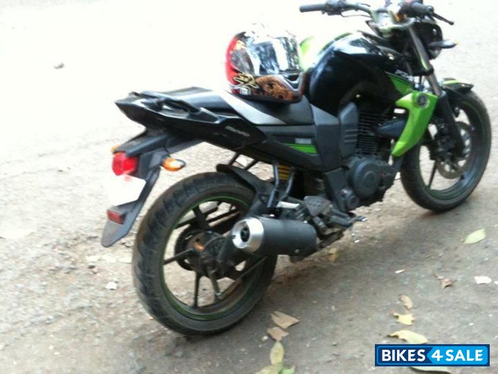 Black Cyber Green Yamaha FZ-S