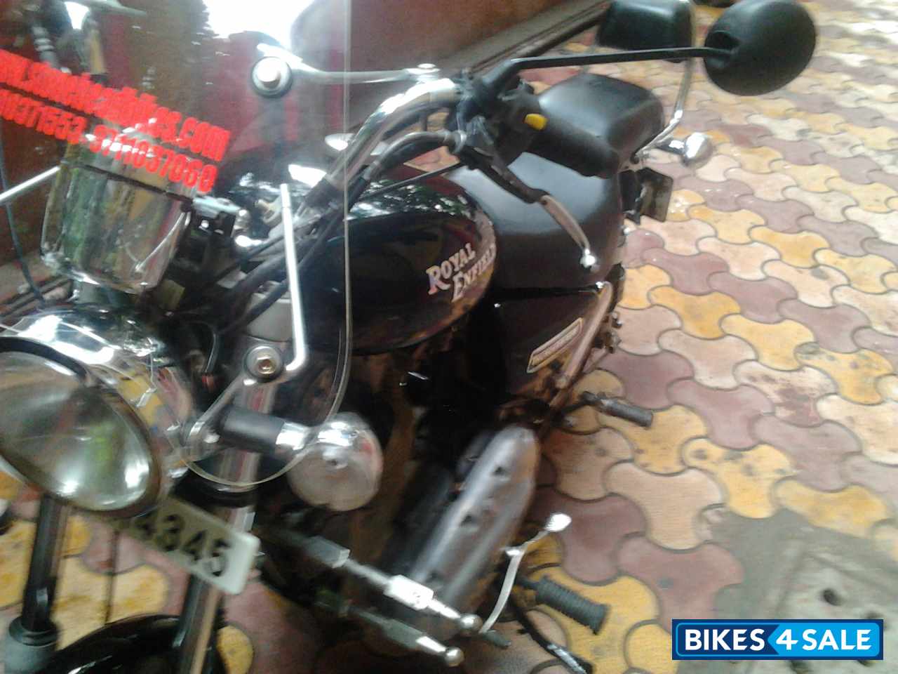 Magic Black Royal Enfield Thunderbird Magic Black Royal Enfield Thunderbird